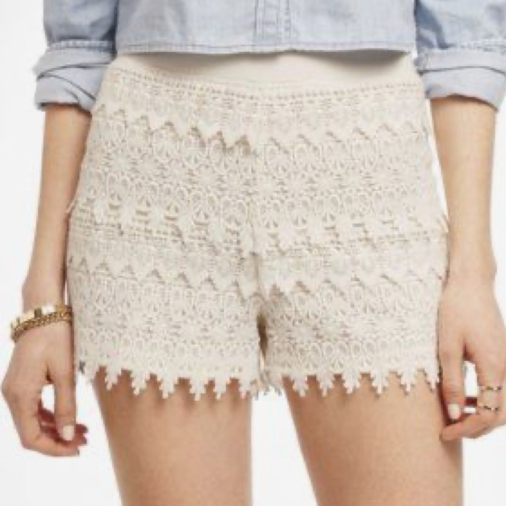 Express white lace shorts